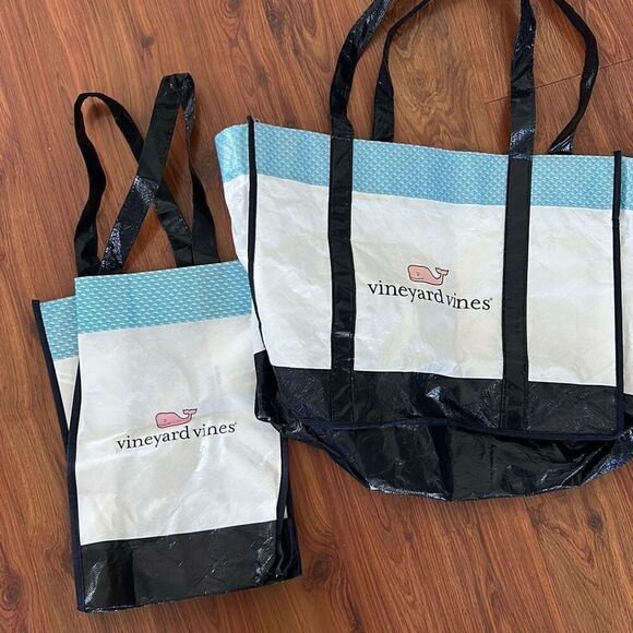 Vineyard Vines reusable tote - Picture 2 of 4